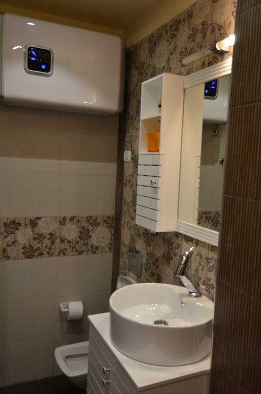 Studio Silva Tiranë Bilik gambar