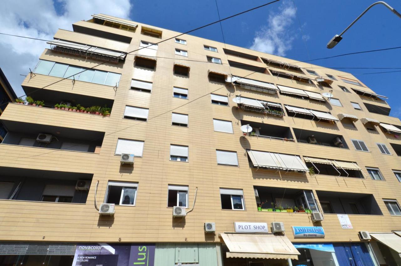 Studio Silva Tiranë Luaran gambar